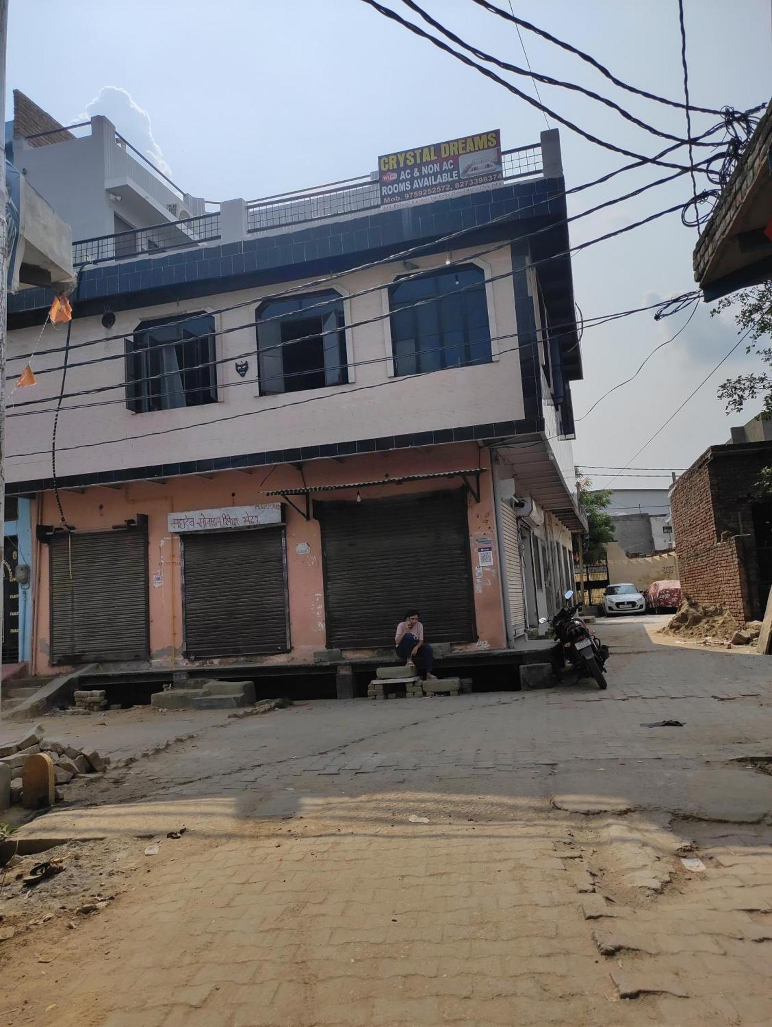 Hotel Crystal Dreams Mathura Exterior foto